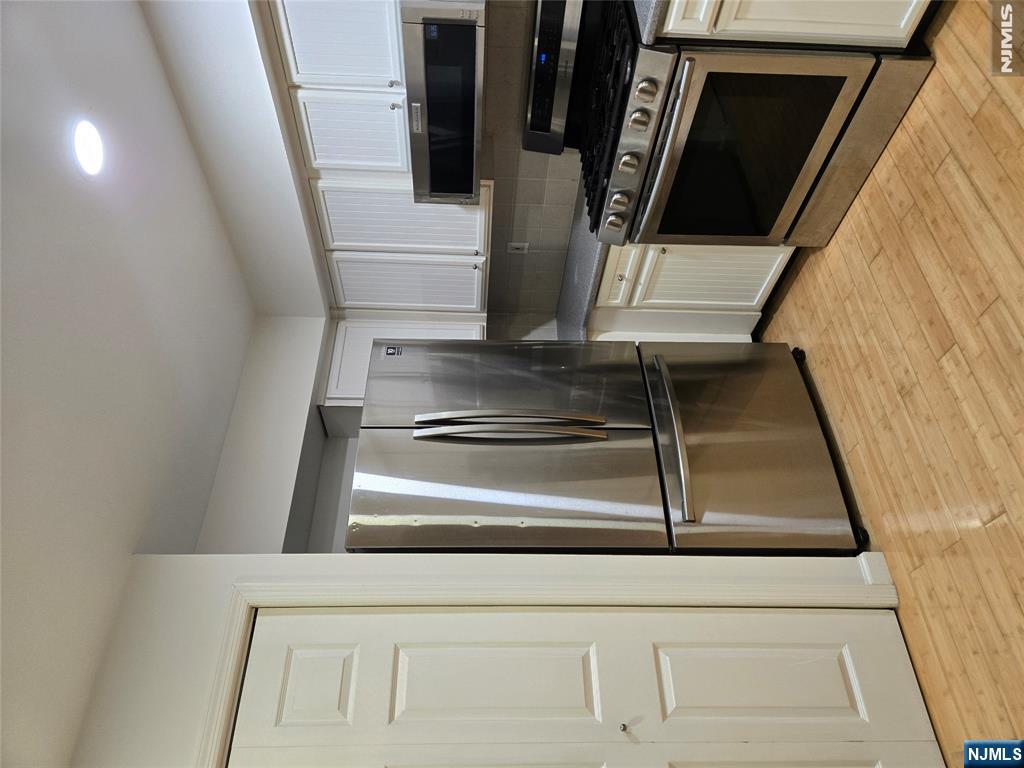 18 Linwood Avenue T008 Property Photo 5