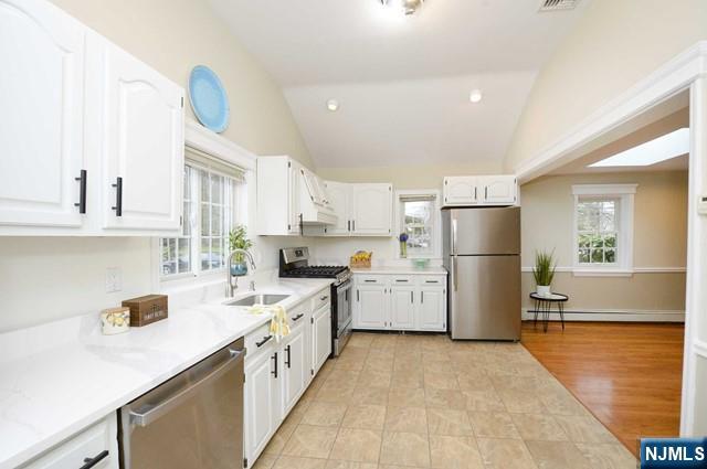 13 Orangeburgh Road Property Photo 7