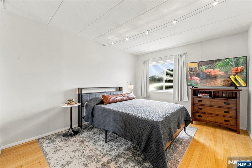 5 Linden Street 6g Property Photo 10