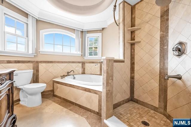 400 E 54th Street A Property Photo 12