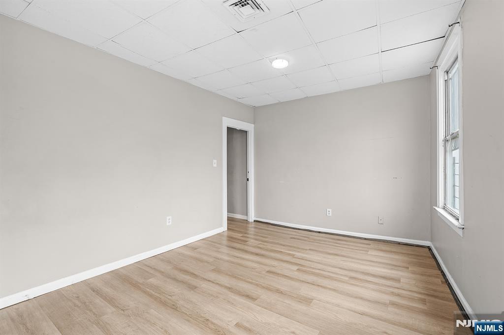 200 Ferry Street Property Photo 14