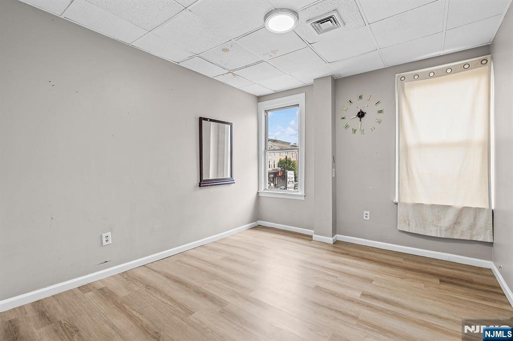 200 Ferry Street Property Photo 15