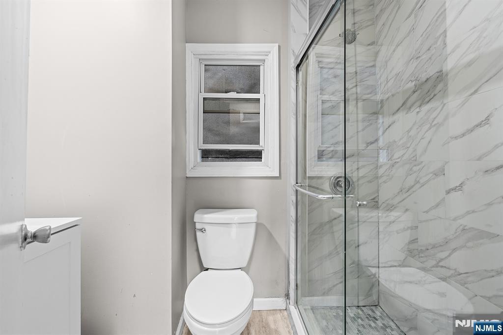 200 Ferry Street Property Photo 18