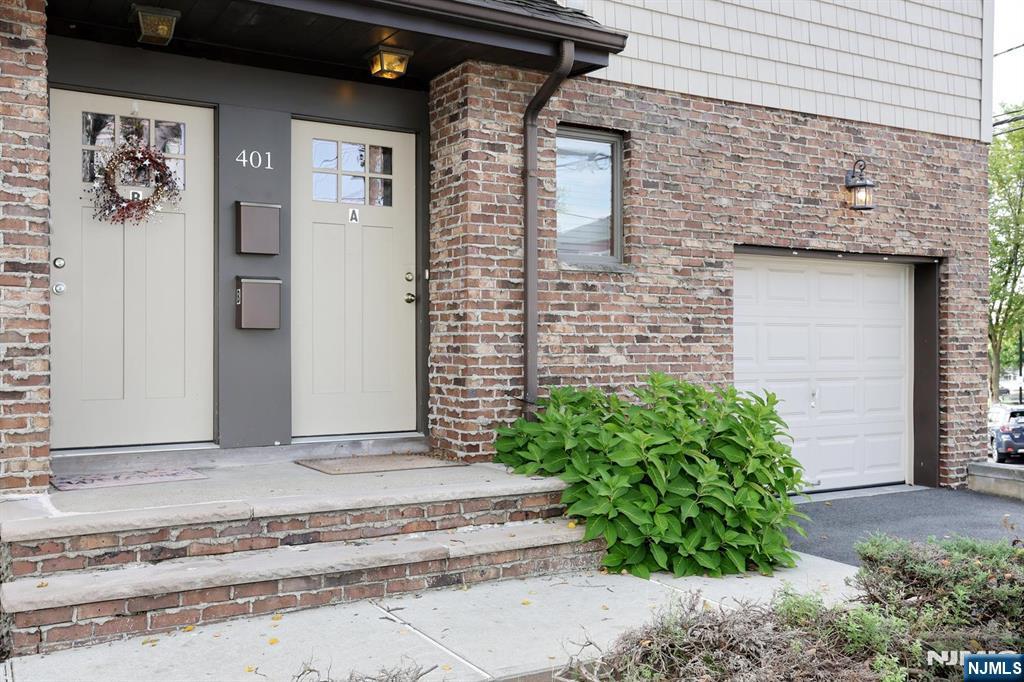 401 3rd A Property Photo 2