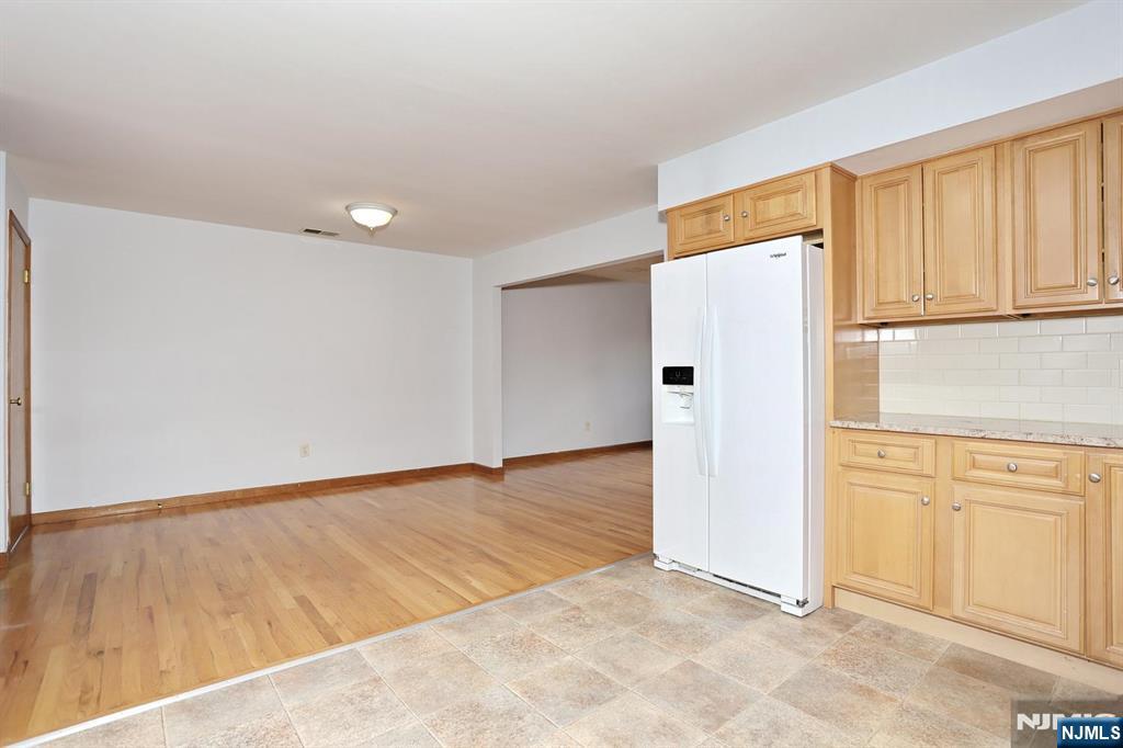 401 3rd A Property Photo 10