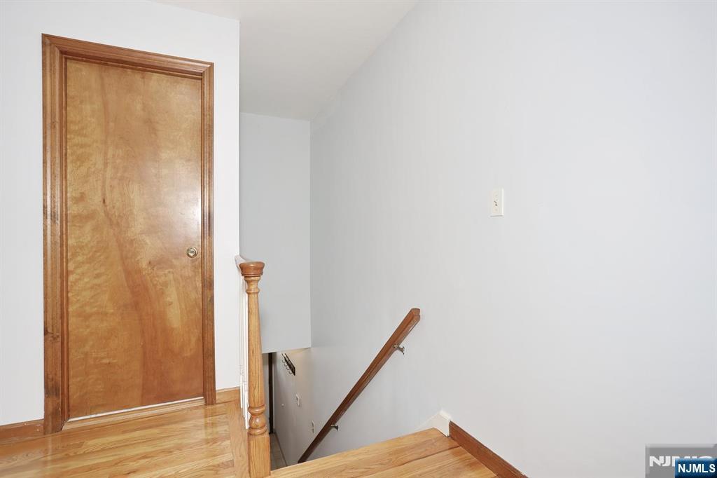 401 3rd A Property Photo 16