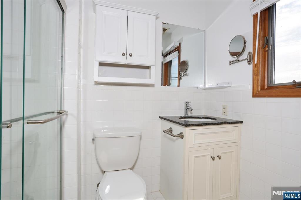 401 3rd A Property Photo 19