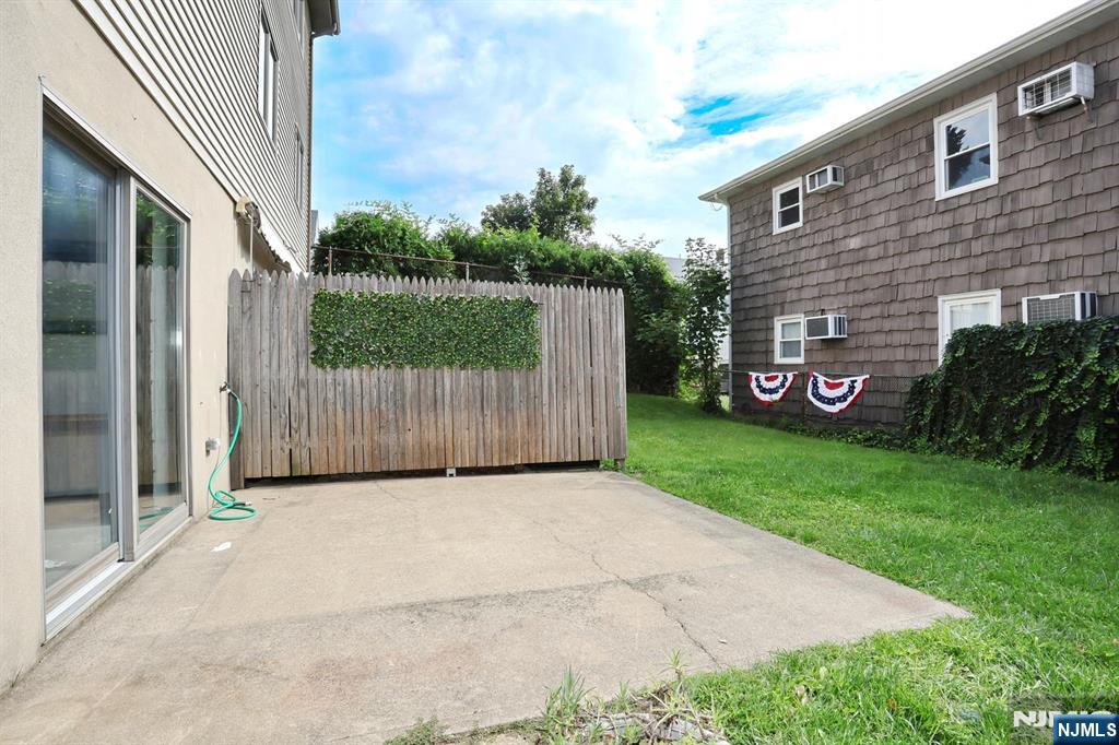 401 3rd A Property Photo 36