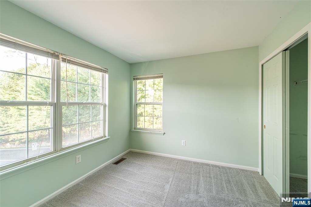 401 Dalton Court Property Photo 18