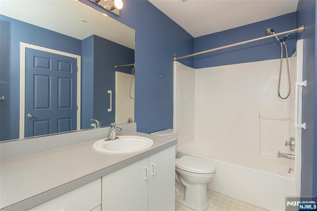 401 Dalton Court Property Photo 19