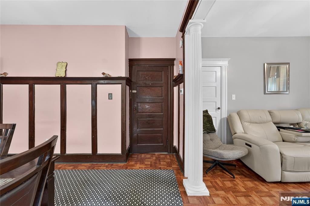 76 Laurel Avenue Property Photo 5