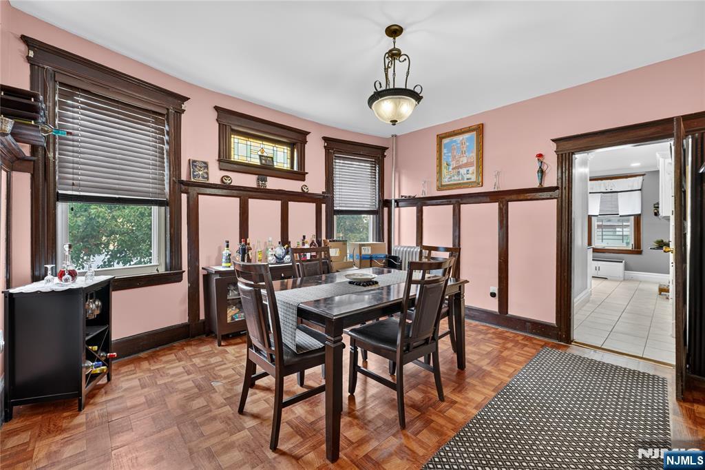 76 Laurel Avenue Property Photo 8