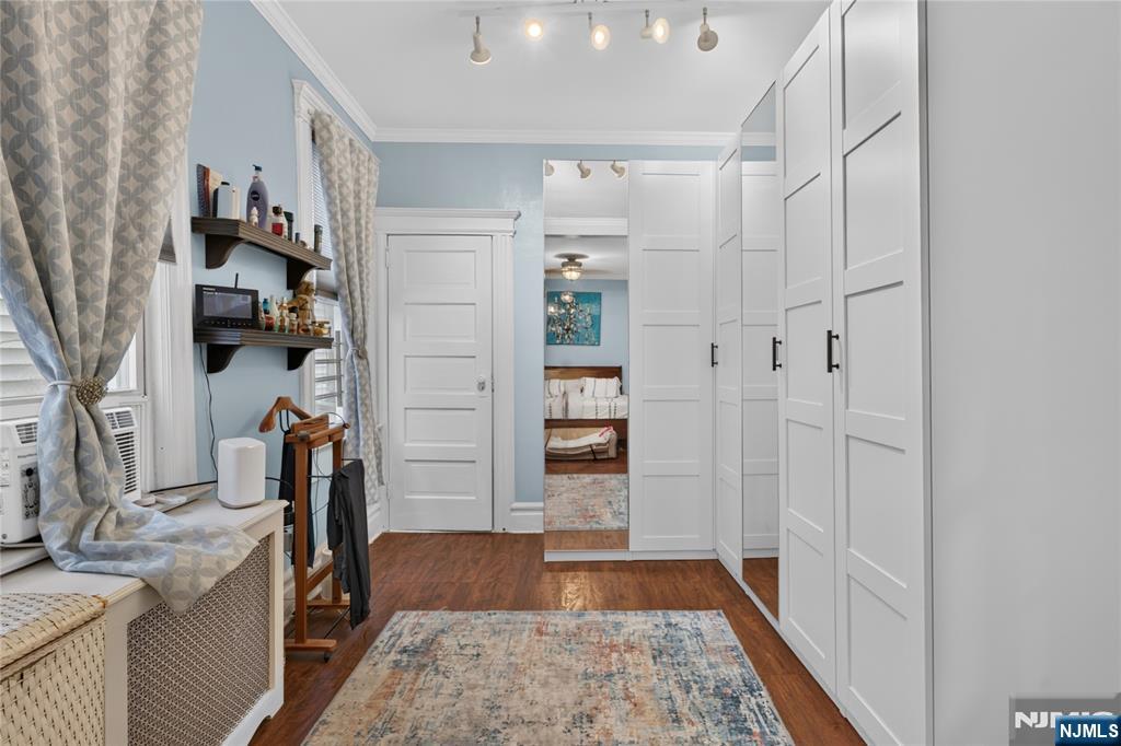 76 Laurel Avenue Property Photo 11