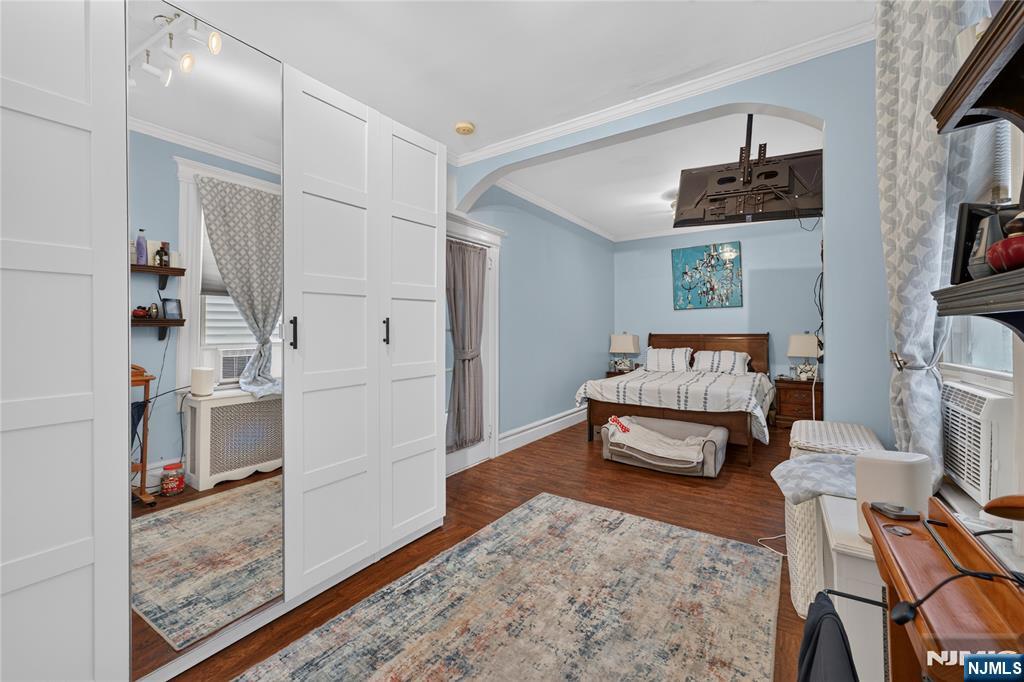 76 Laurel Avenue Property Photo 12