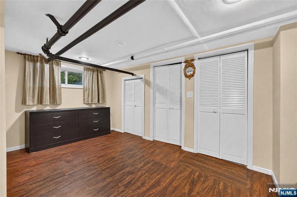 76 Laurel Avenue Property Photo 24