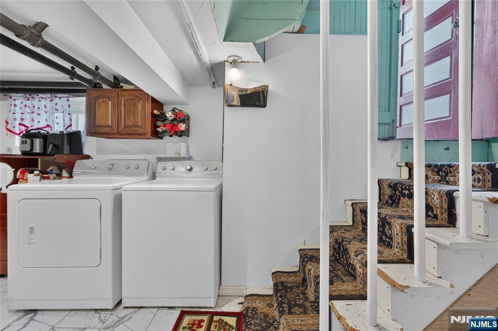 76 Laurel Avenue Property Photo 27