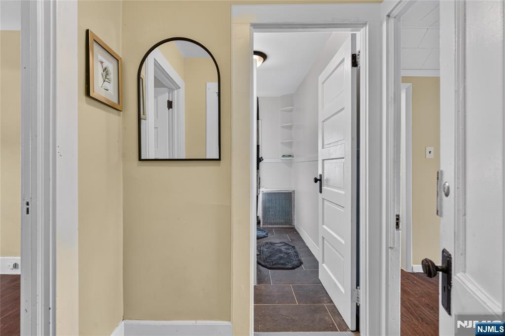 76 Laurel Avenue Property Photo 32
