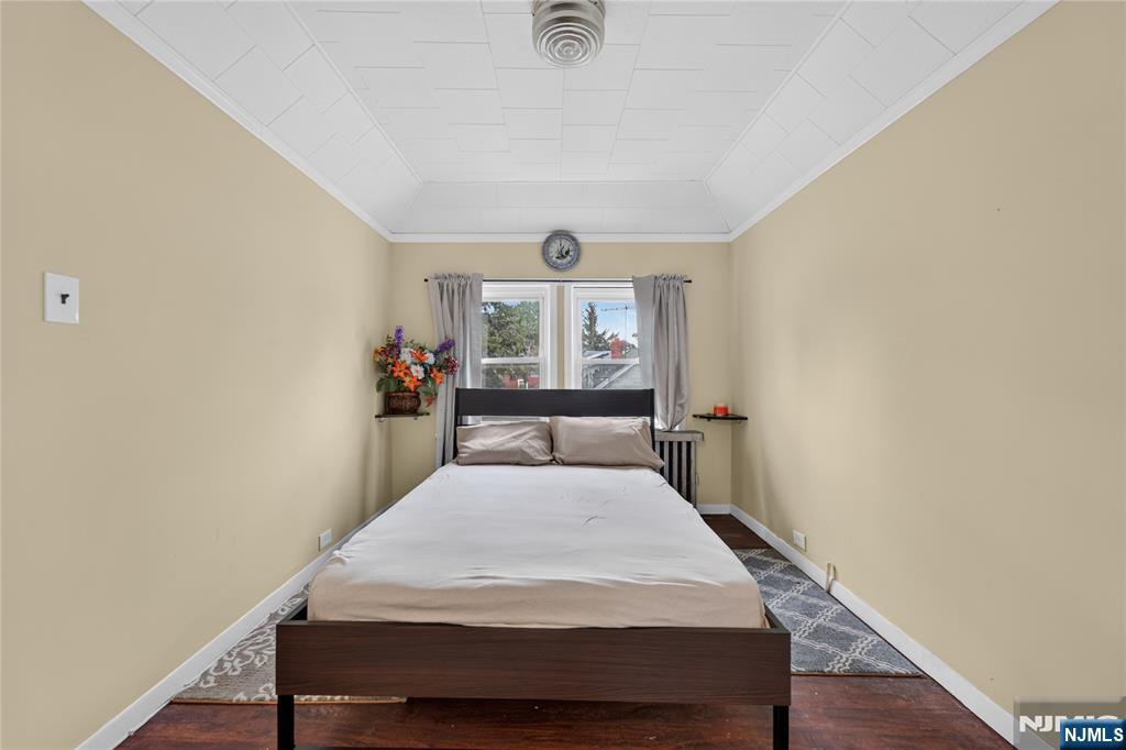 76 Laurel Avenue Property Photo 33