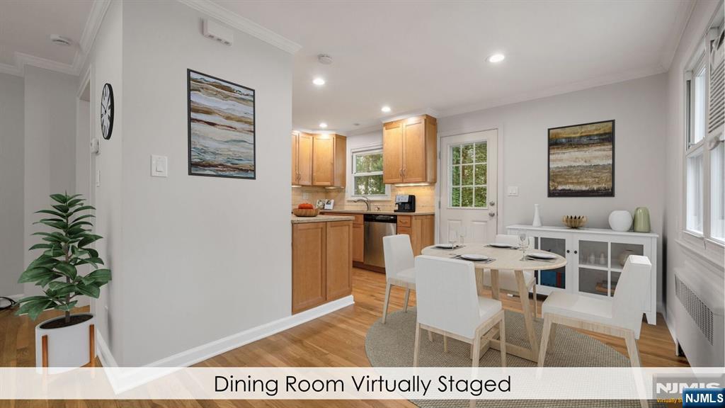 464 Dorchester Road Property Photo 4