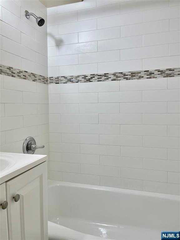 464 Gorge Road 3c Property Photo 8