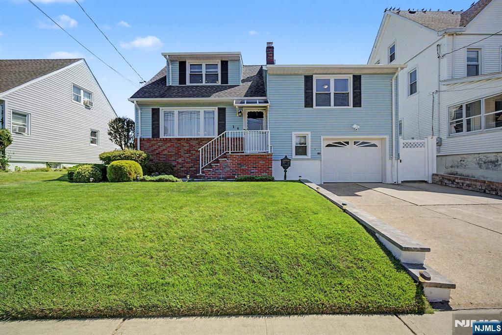 16 6th Street Property Photo 1