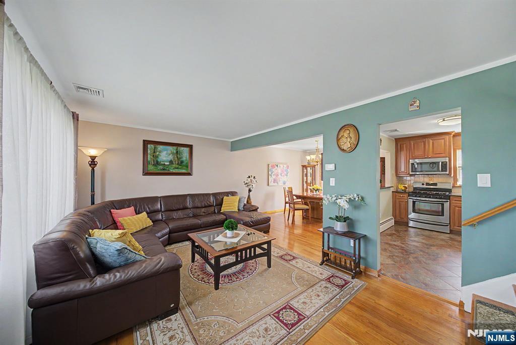 16 6th Street Property Photo 4