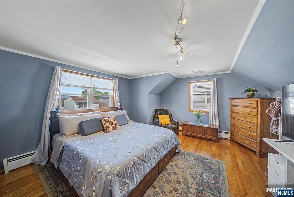 16 6th Street Property Photo 18