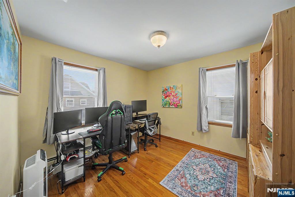 16 6th Street Property Photo 23