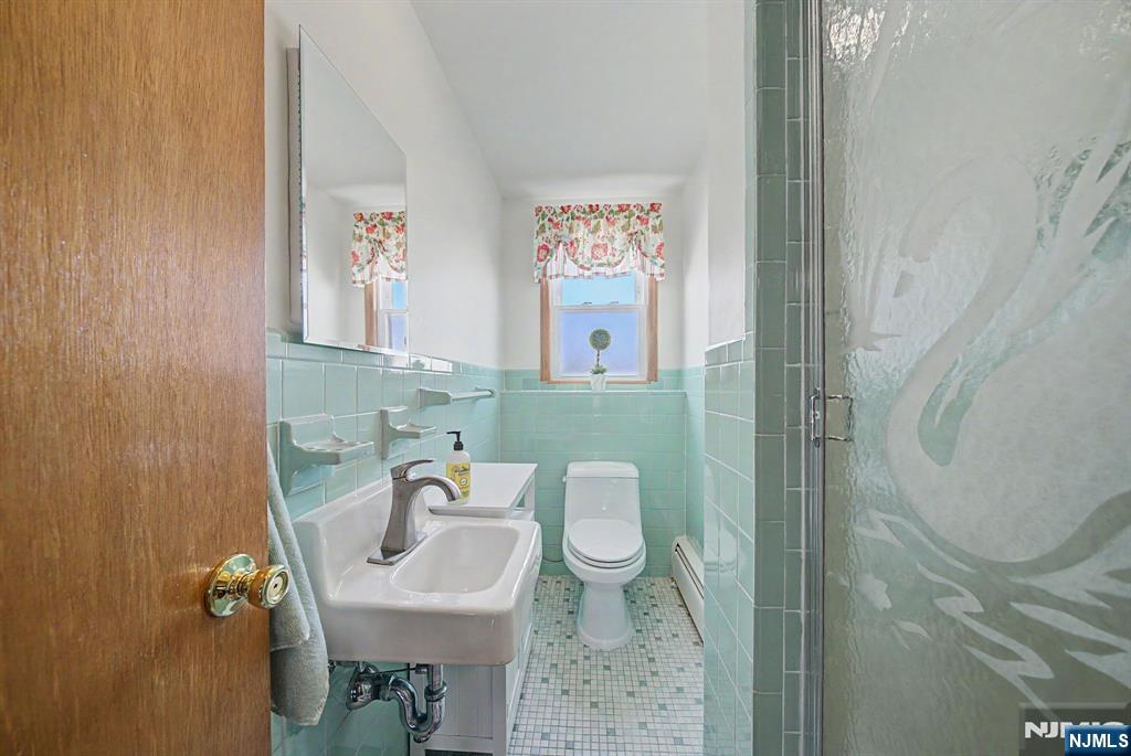 16 6th Street Property Photo 28