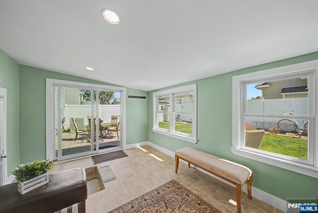 16 6th Street Property Photo 39