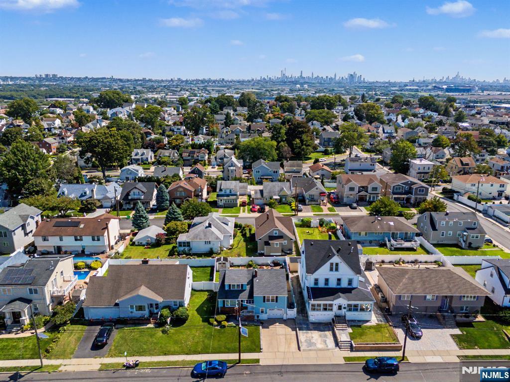 16 6th Street Property Photo 49
