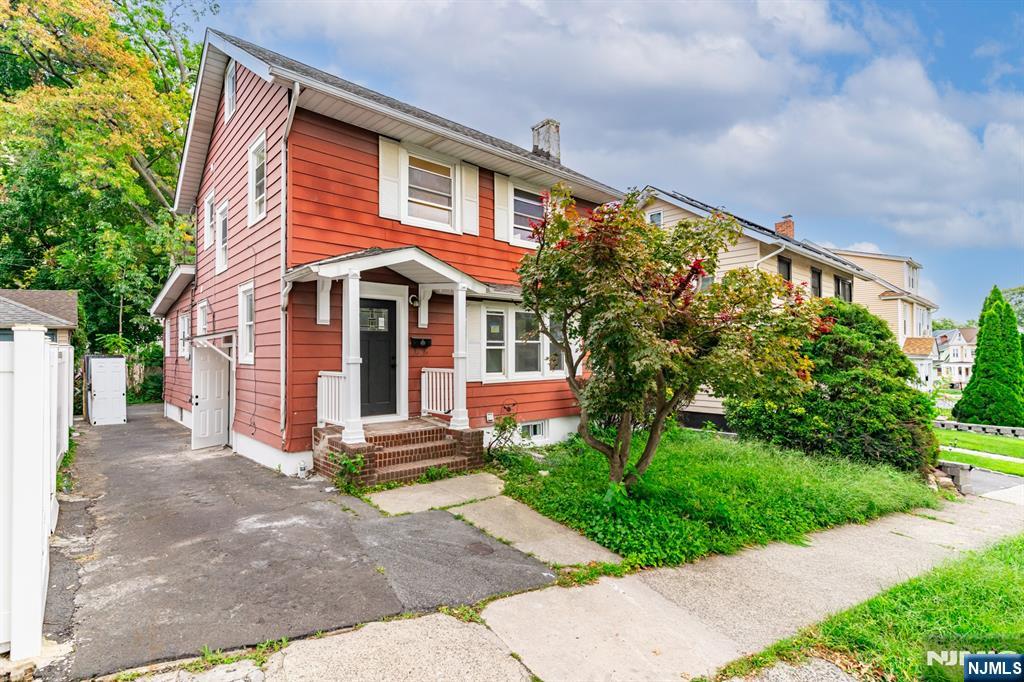 58 Wayne Avenue Property Photo 1