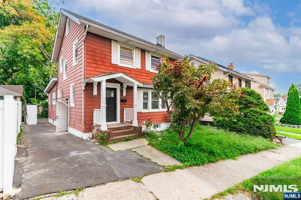 58 Wayne Avenue Property Photo 1