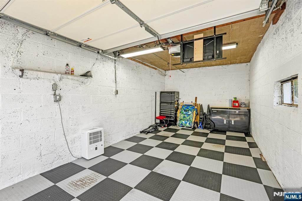 122 Skyline Lake Drive Property Photo 32