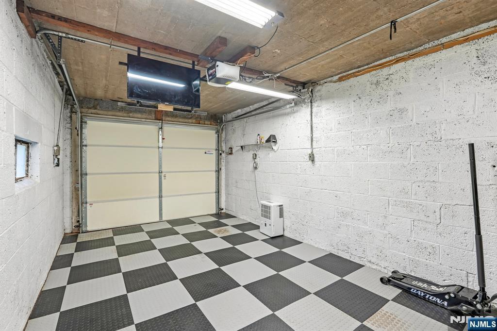 122 Skyline Lake Drive Property Photo 34