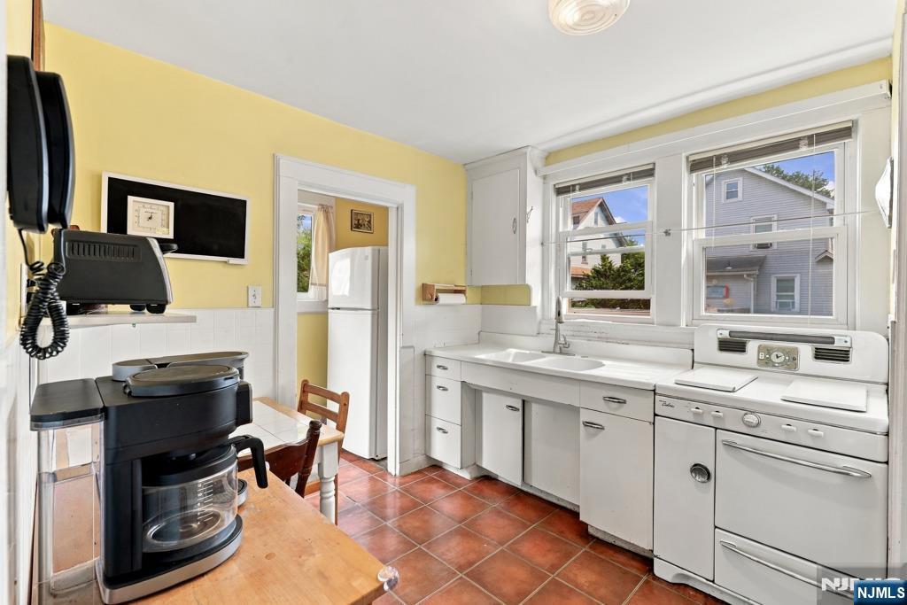 25 Edward Street Property Photo 15