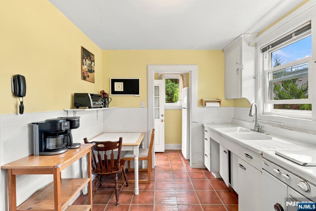 25 Edward Street Property Photo 17