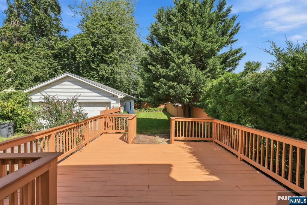 25 Edward Street Property Photo 28