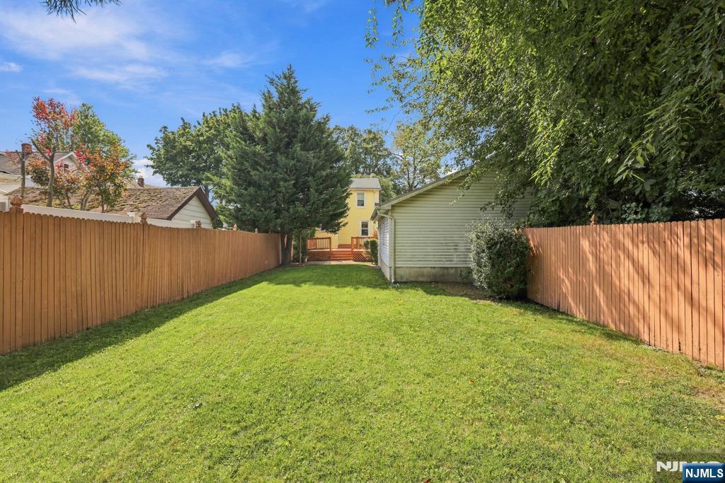 25 Edward Street Property Photo 35