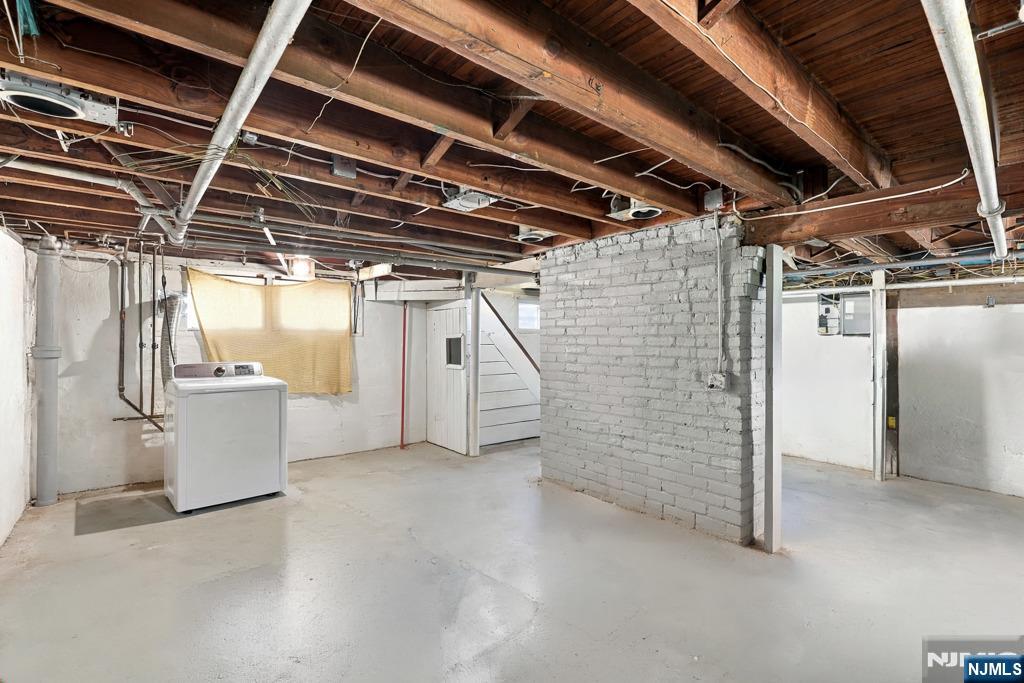 25 Edward Street Property Photo 36