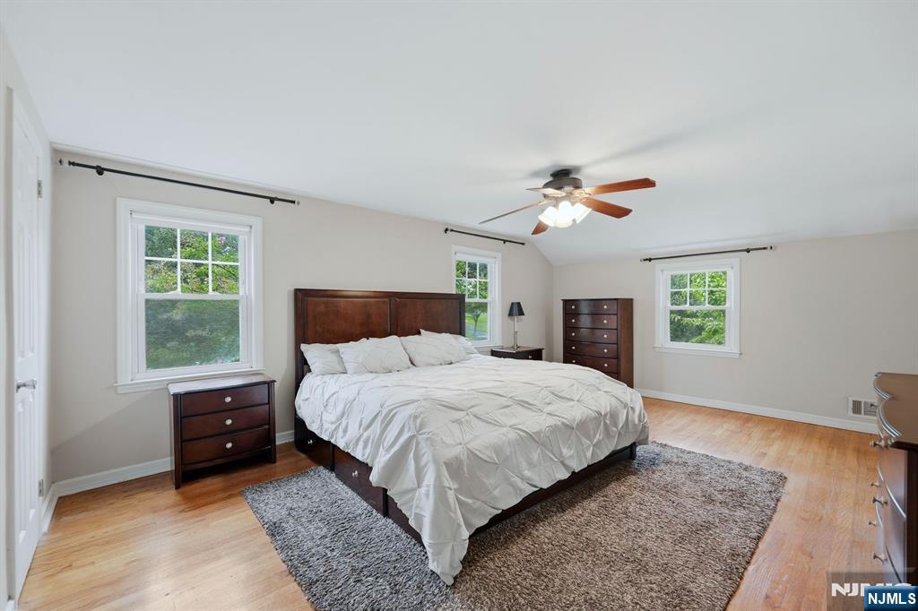 125 Midwood Road Property Photo 22