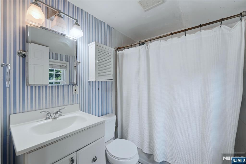 125 Midwood Road Property Photo 25