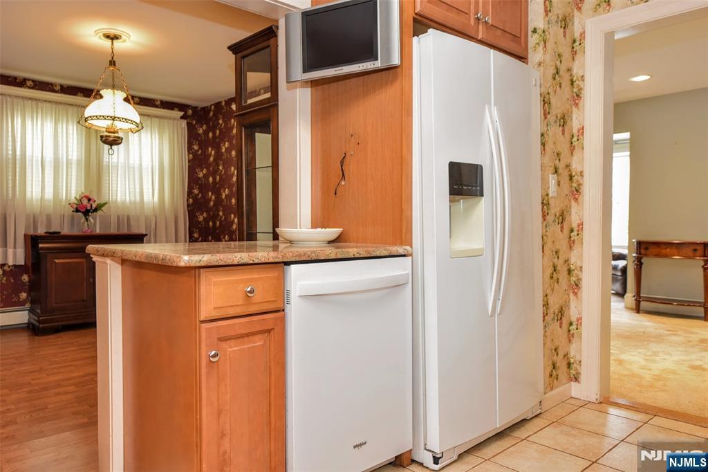 638 Asbury Street Property Photo 13