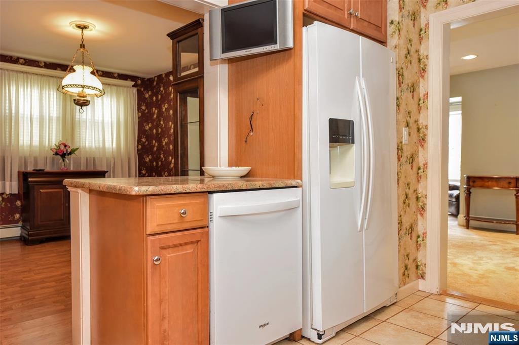 638 Asbury Street Property Photo 13