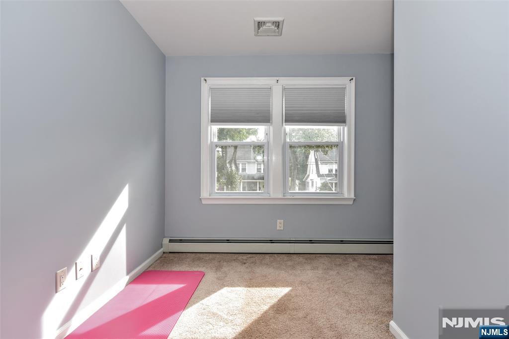 638 Asbury Street Property Photo 18
