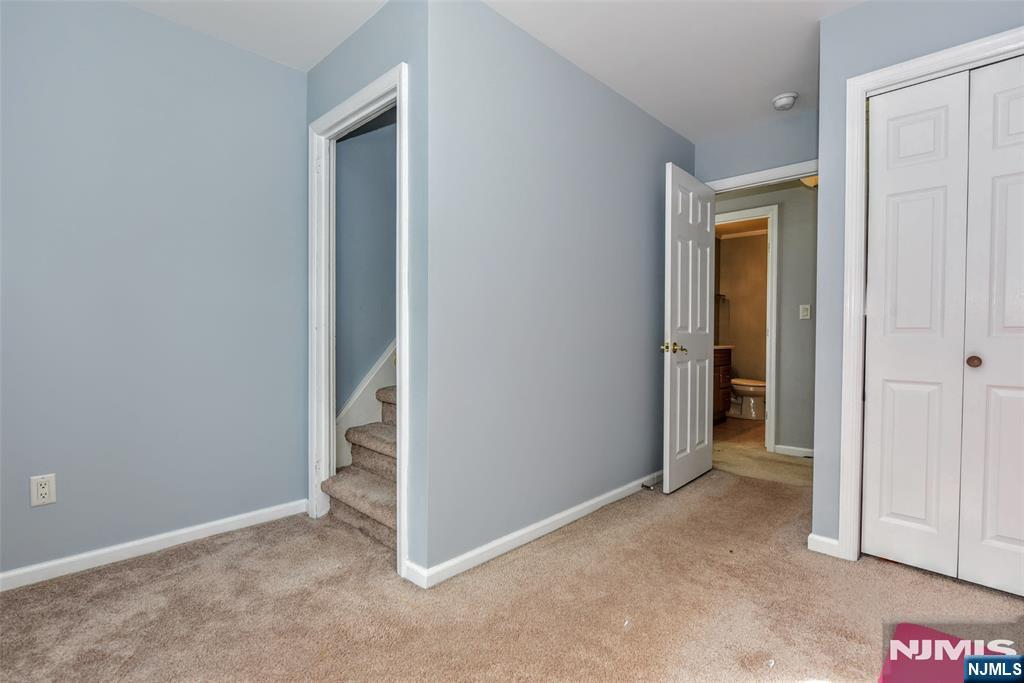 638 Asbury Street Property Photo 19