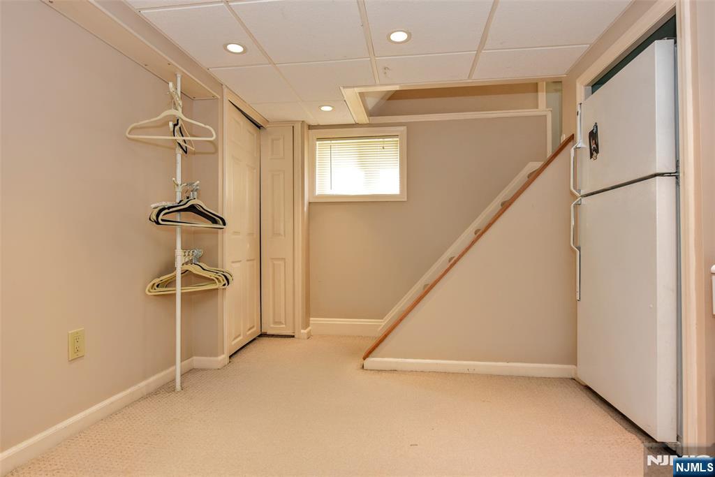 638 Asbury Street Property Photo 22