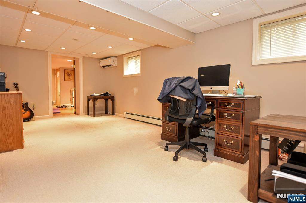 638 Asbury Street Property Photo 23