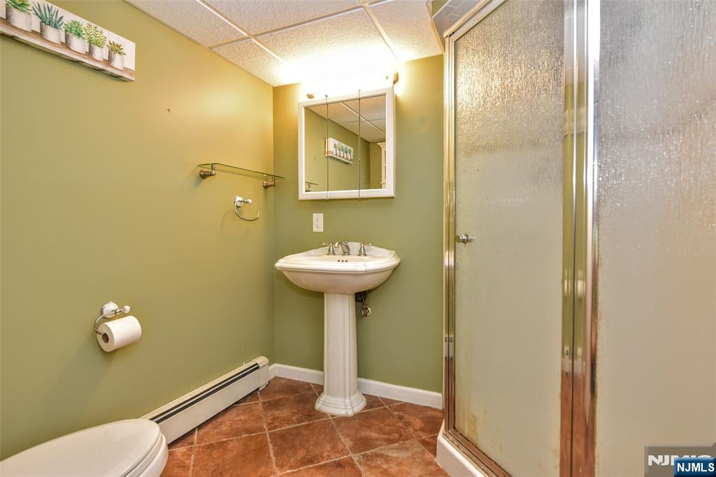 638 Asbury Street Property Photo 25