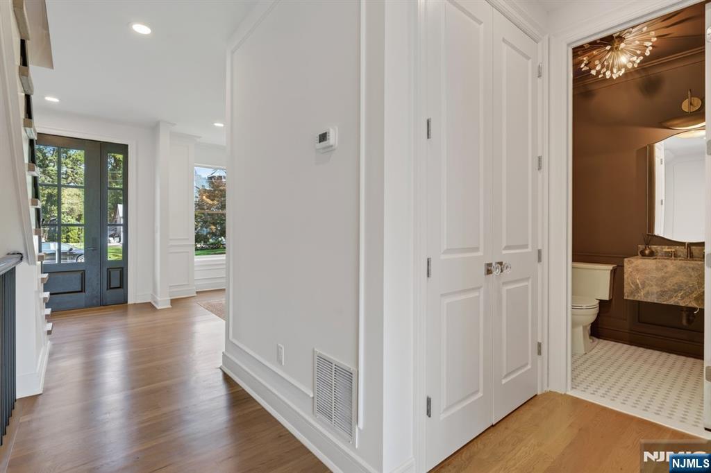 21 Pomona Avenue Property Photo 8